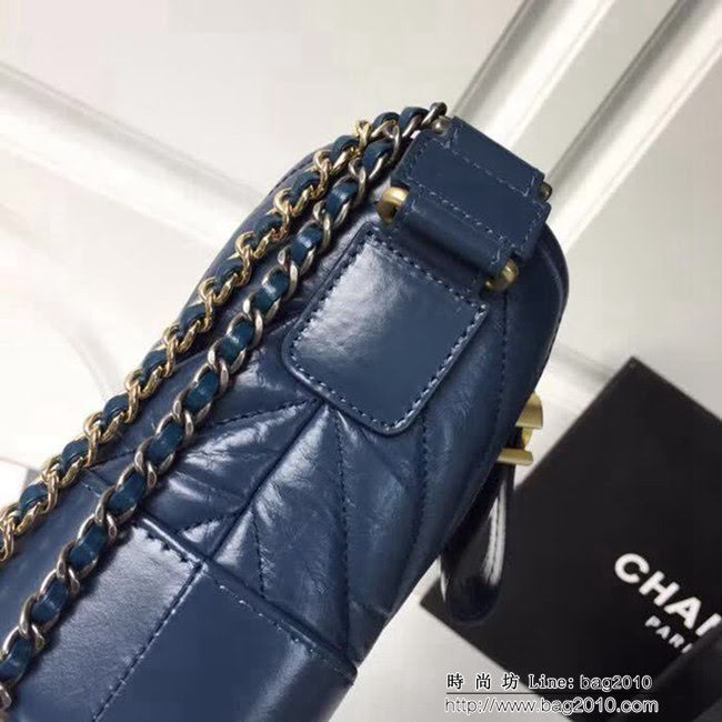 香奈兒CHANEL2018年新款V格 Chanel Gabrielle 霧霾藍鏈條流浪包 DSC2065